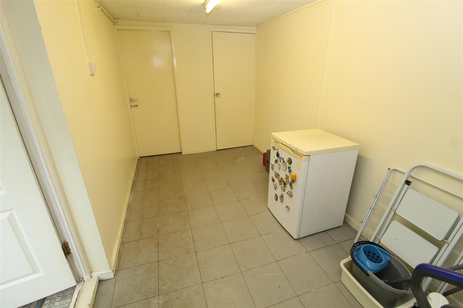 Property Details Estate Agents, Aintree, Liverpool Grosvenor Waterford Estate Agents Ltd